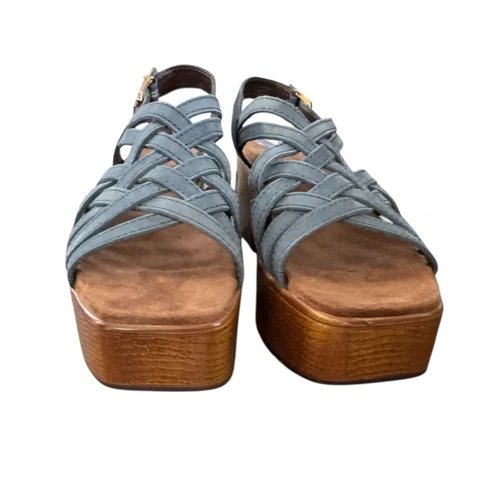 House of Harlow 1960 Georgia Platforms size 8.5